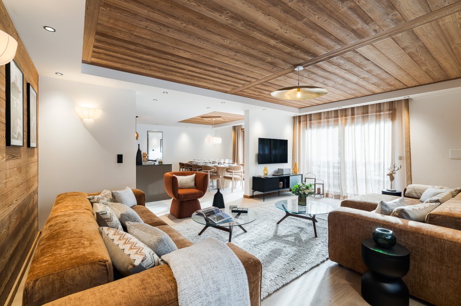 01 | To bring family and friends together