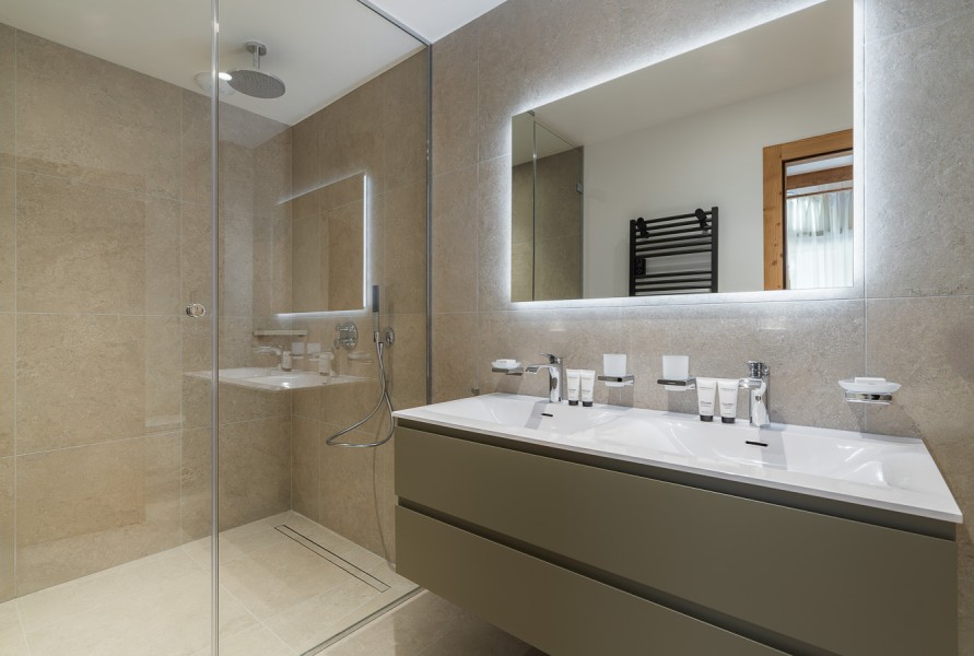 01 | To bring family and friends together